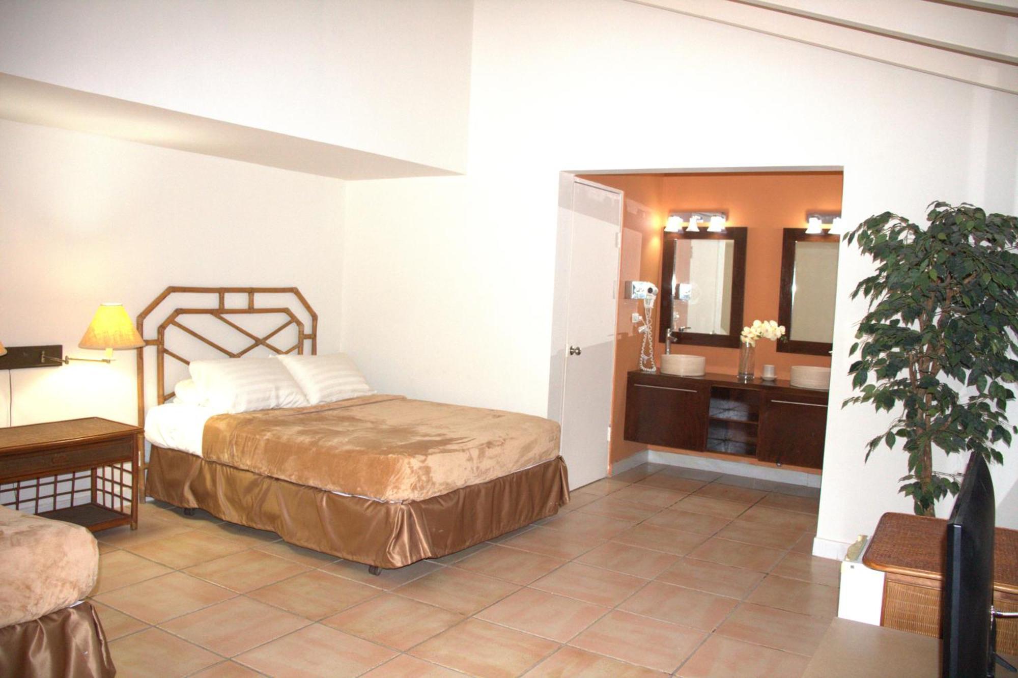 Private Family Room In Coronado Luxury Club & Suites Playa Coronado Extérieur photo